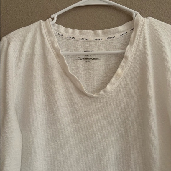Cozy White V-Neck Long Sleeve Top - Picture 2 of 3